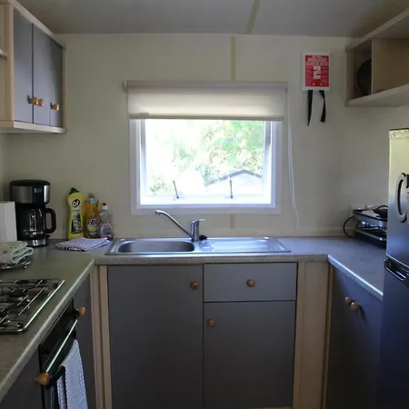 Casa vacanze 3 Bedroom Mobile Sleeps 6 - Pools - Garden Gassin