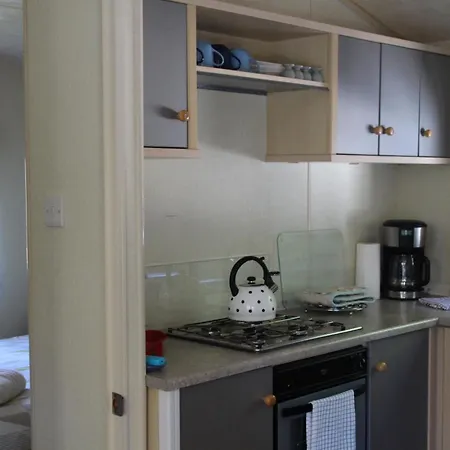 Casa vacanze 3 Bedroom Mobile Sleeps 6 - Pools - Garden Gassin