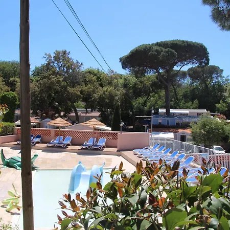 3 Bedroom Mobile Sleeps 6 - Pools - Garden * Gassin